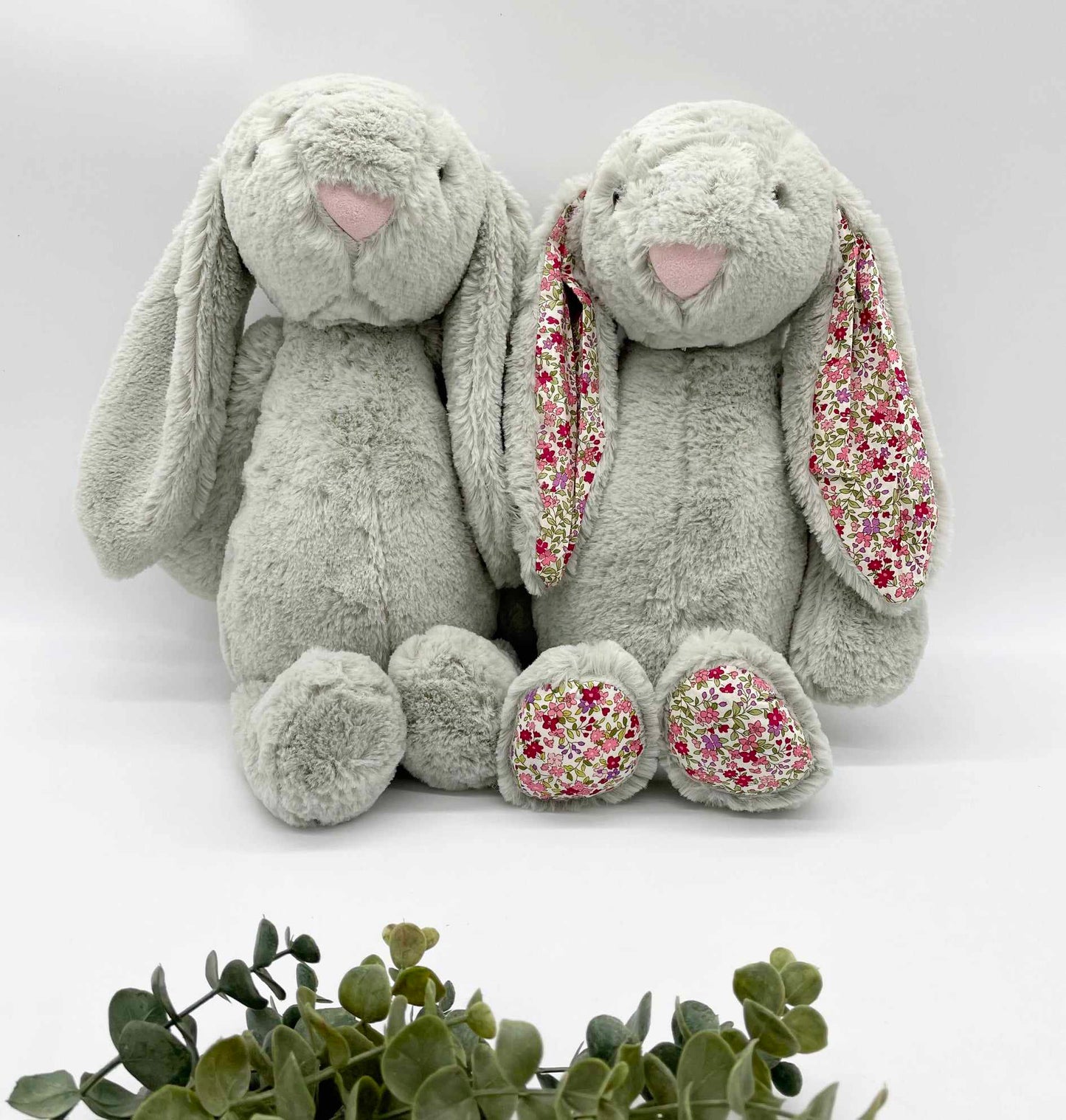 Floral 16" Bunnies