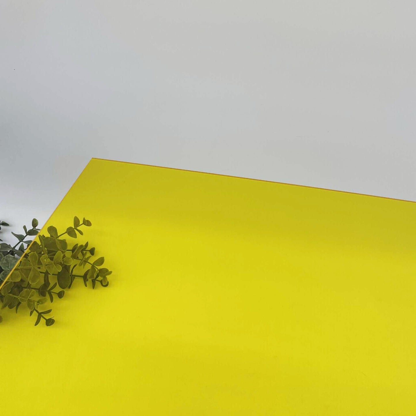Yellow Transparent - Essentials Cast Acrylic Sheets 1160