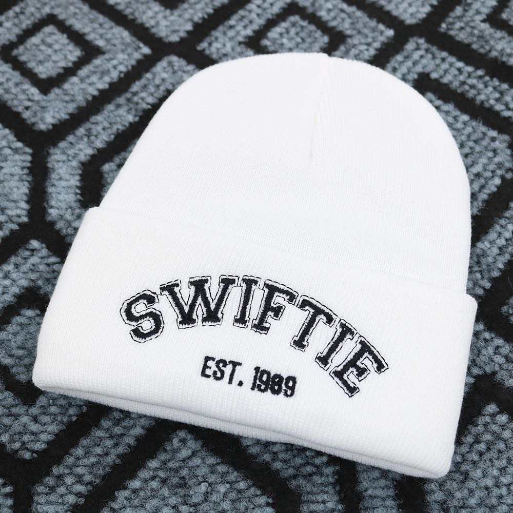 Embroidered Toque