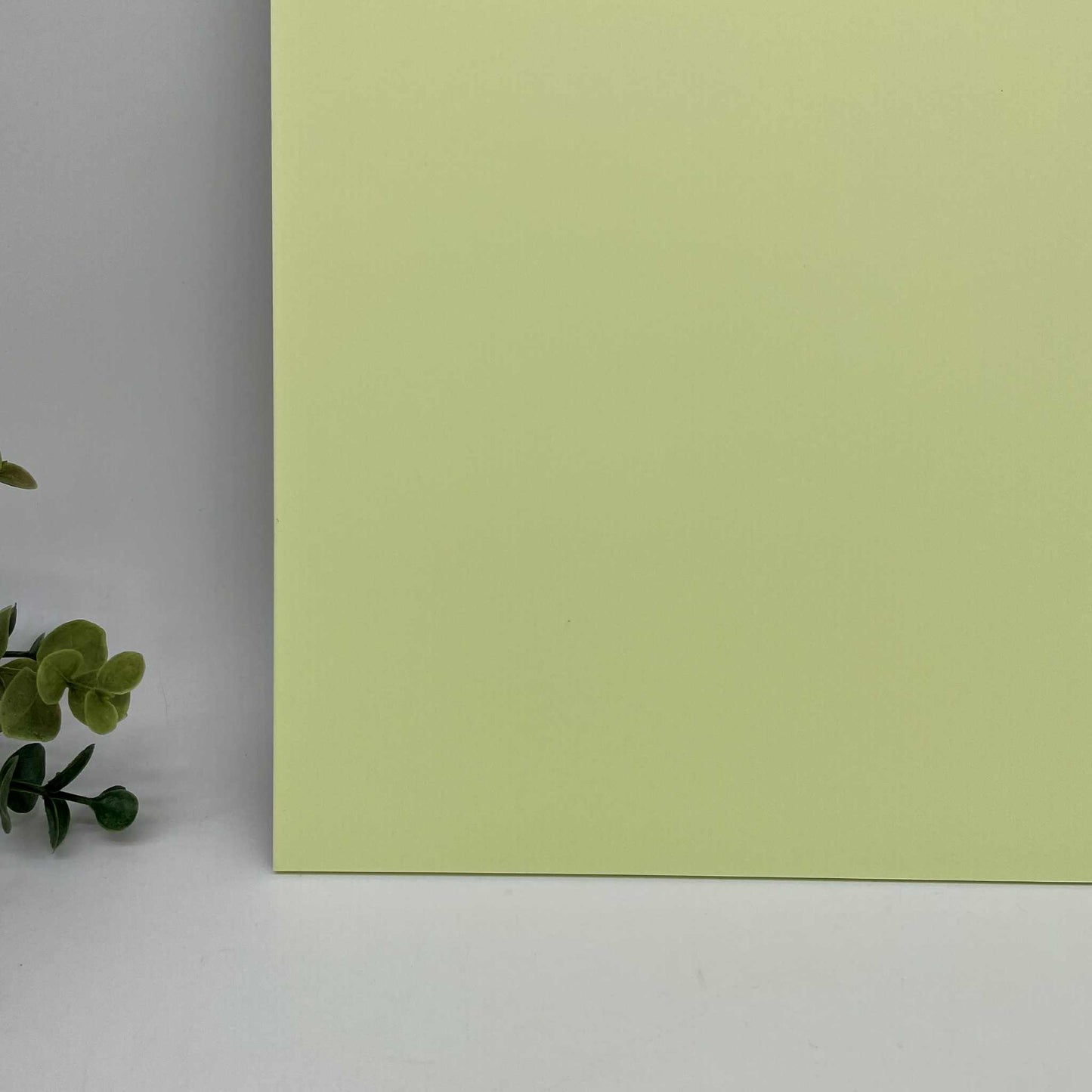 Lemon Chiffon - Dualuxe Cast Acrylic Sheets 1181