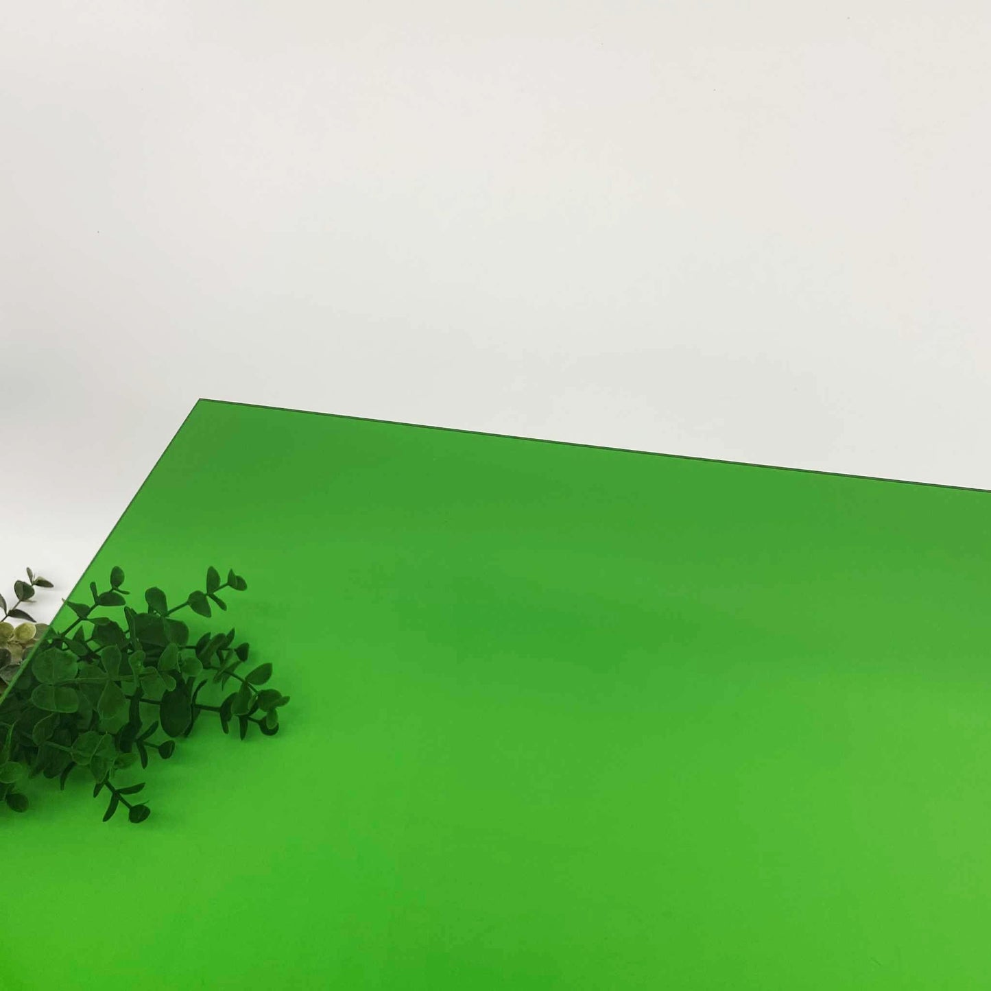 Green Transparent - Essentials Cast Acrylic Sheets 1162