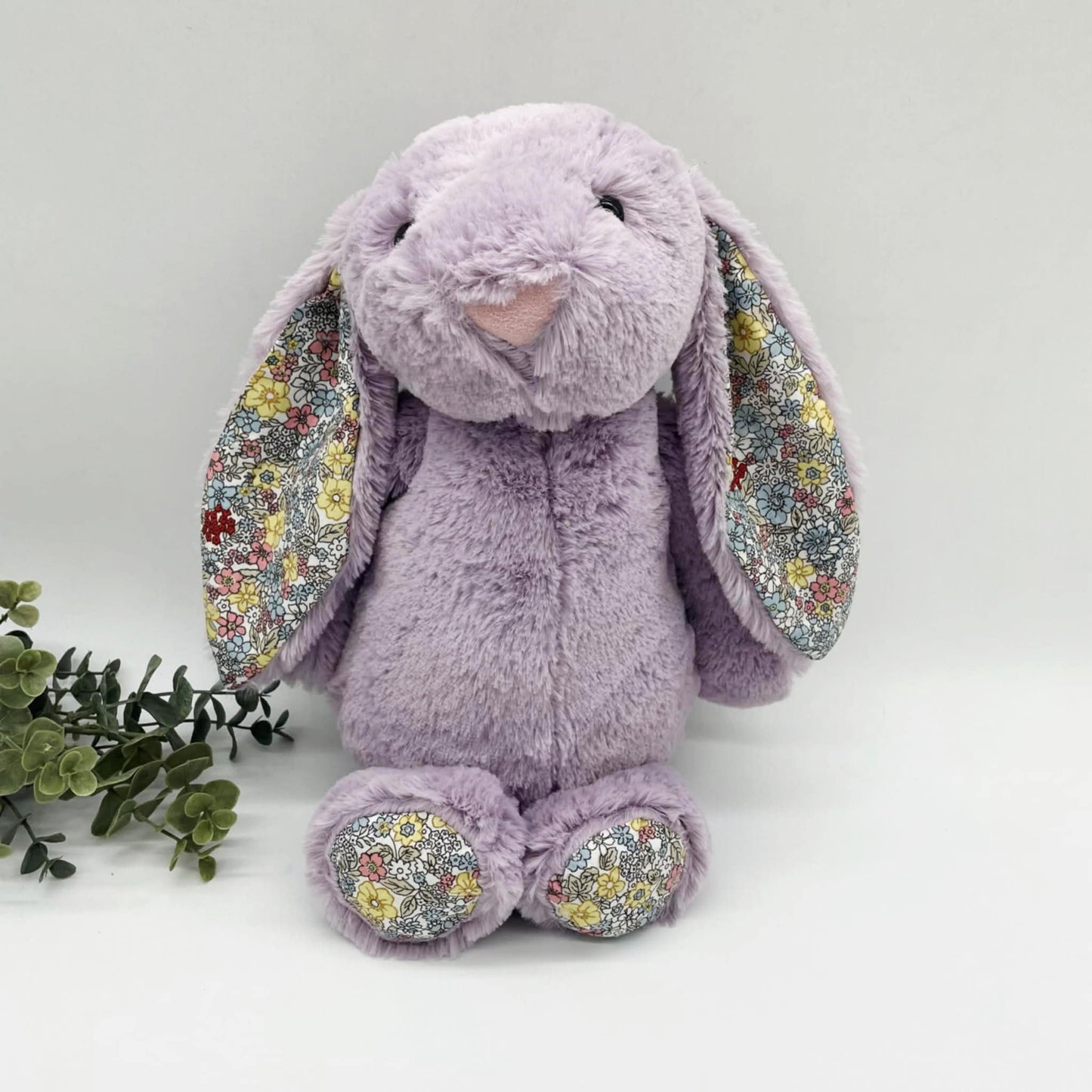 Floral 16" Bunnies