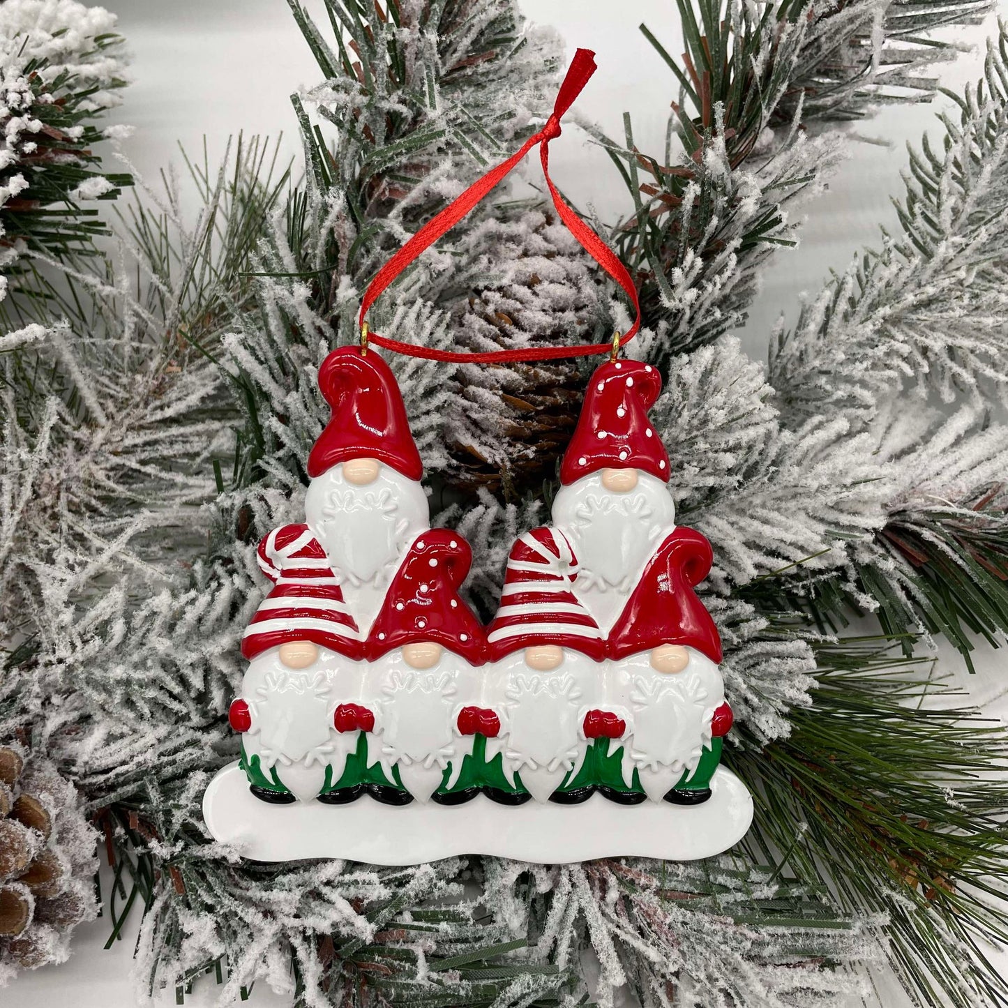 Gnome Family - Polyresin Christmas Ornaments