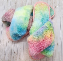 Load image into Gallery viewer, Fuzzy Slipper
