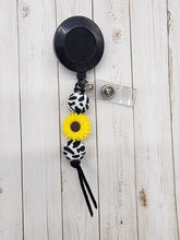 Load image into Gallery viewer, Silicone Beaded Badge Reels
