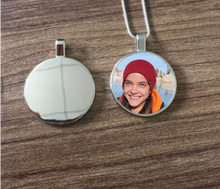 Load image into Gallery viewer, Single Circle Necklace
