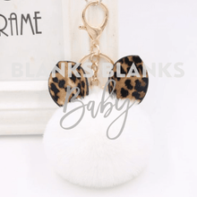 Load image into Gallery viewer, Pom Key Chain White Keychain
